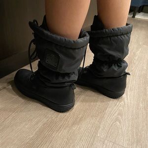 Coach boots